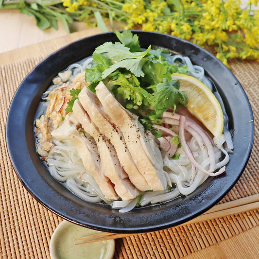 業務スーパーの商品で作る鶏肉のフォー