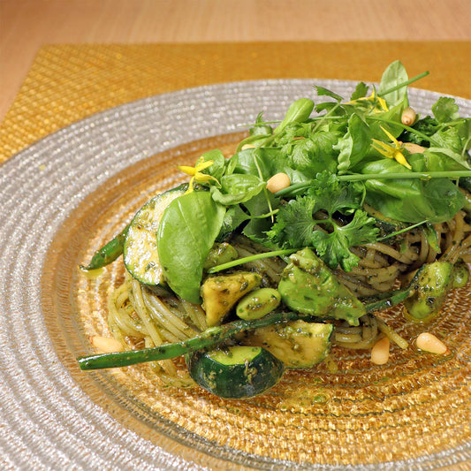野菜でも昆布出汁で旨味たっぷり!夏野菜の冷製ジェノベーゼパスタ