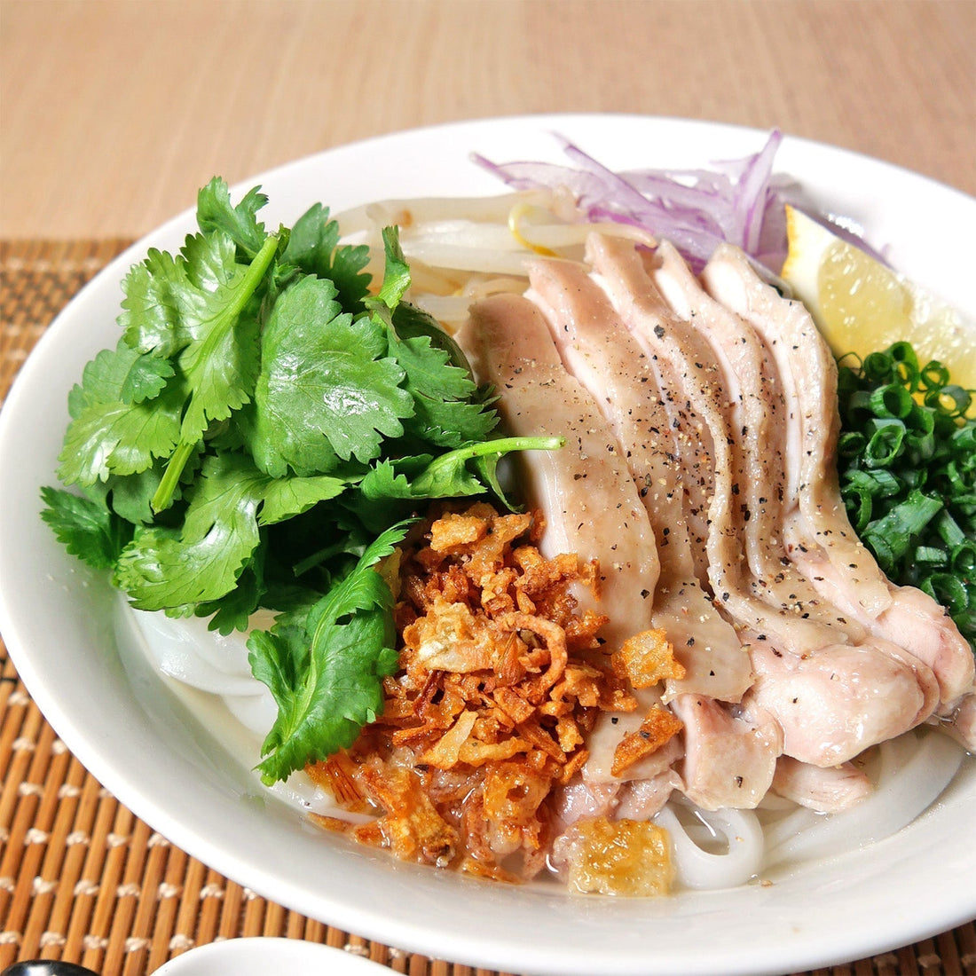 成城石井の商品で作る！鶏肉のフォー