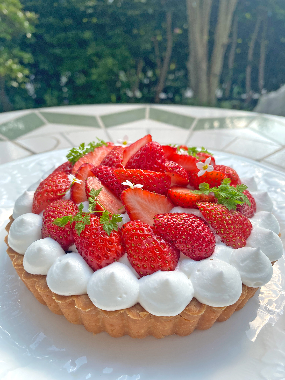 寝る前に食べられる贅沢スイーツ！ストロベリータルト